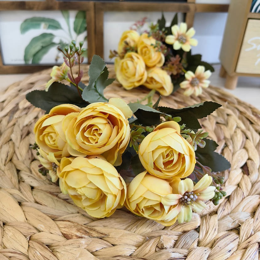 Искусственные цветы в Оренбурге | Цветы искусственные «Камелии с мелкоцветом», желтые, букет